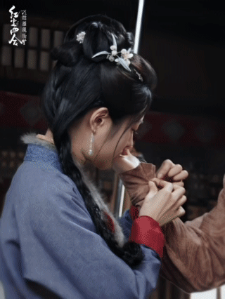 红尘四合默默搞事版预告 别的古偶预告：虐恋情深。红尘四合预告：你猜我在干嘛？默片