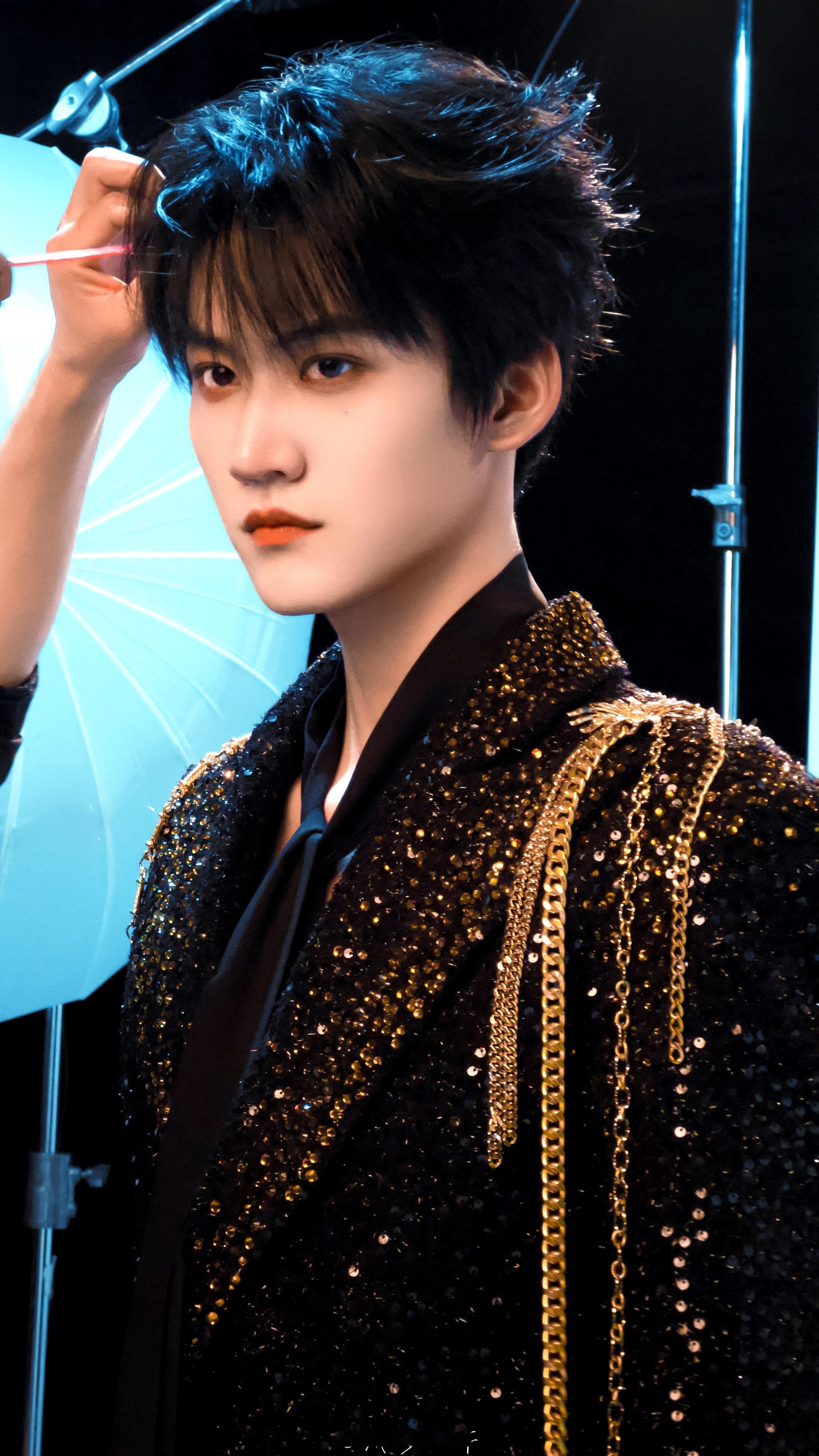 周柯宇 🎇 ​​​