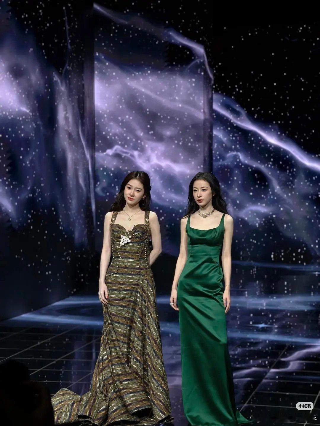 张碧晨和周雨彤这个同框好妙两个人之前都或多或少的ta过 