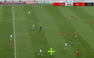 世界波！杜月徴怒射炮轰，U23国足1比0领先越南队。
西安的友谊赛踢到上半场第3