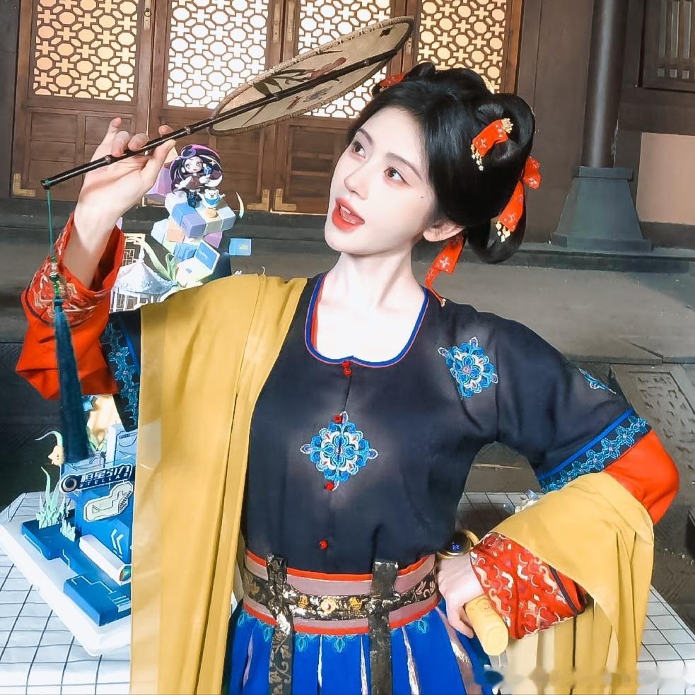萌黛来袭鞠婧祎阿黛  专栏 · 怡怡｜产出