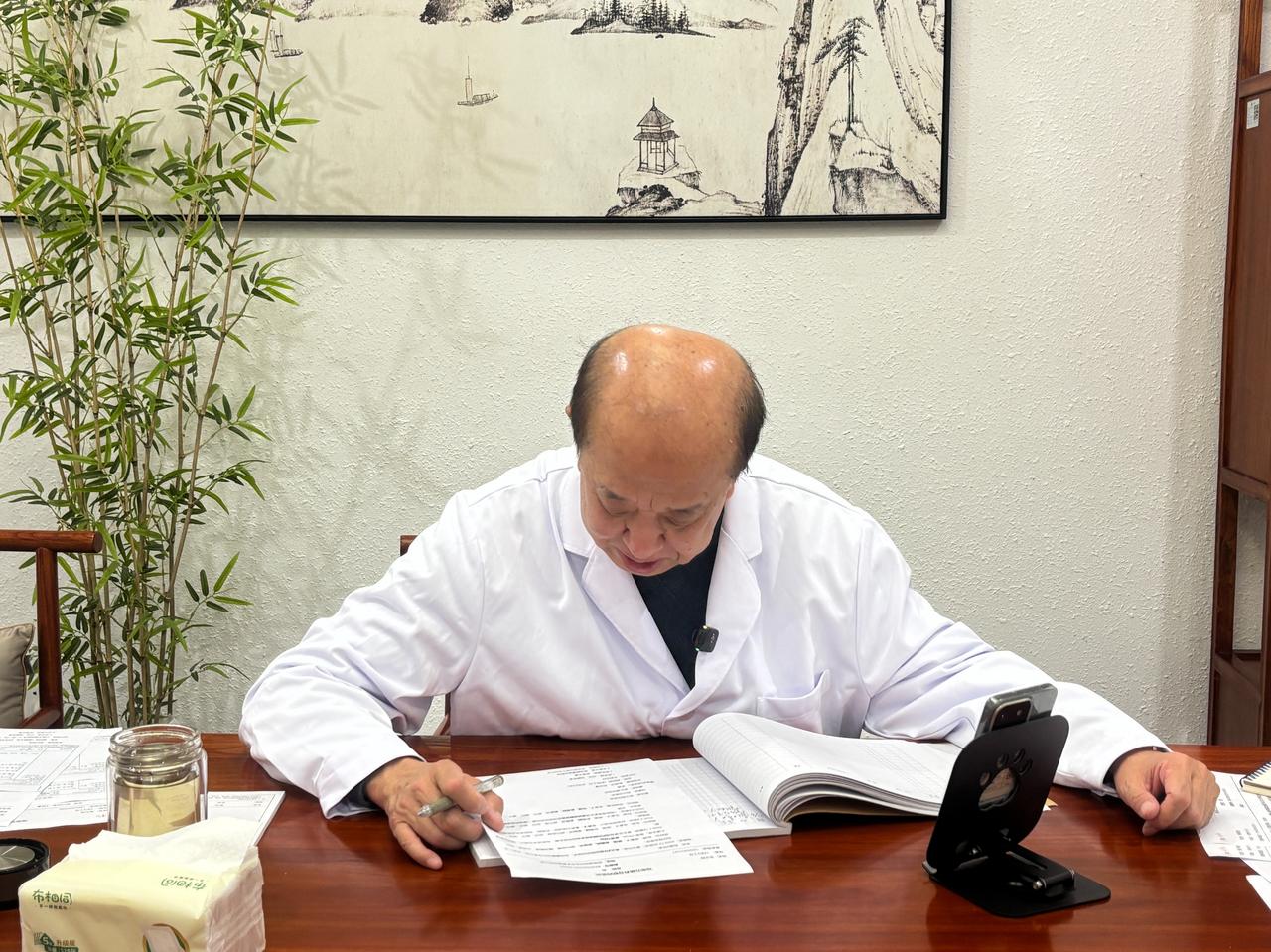 【换季孩子鼻炎总反复？多做这项运动，记住 3 点慢慢养好】
很多家长发现，一到换