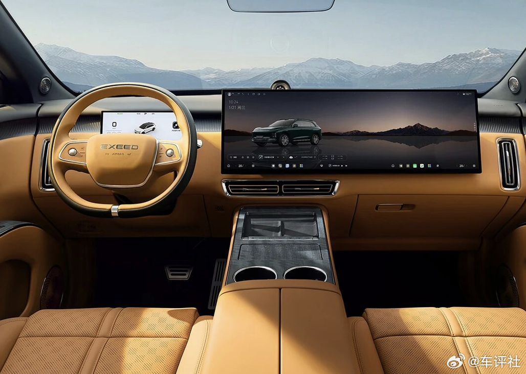 【星途EX7内饰官图发布】3月8日，星途汽车正式发布星途EX7内饰官图。据了解，