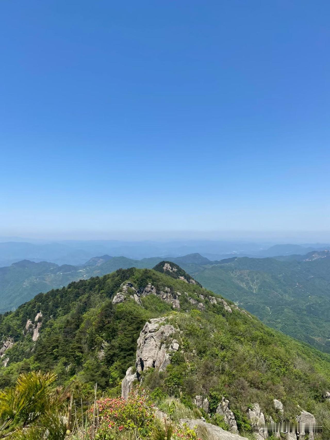 与人交流的时候，几乎我们每天都陷入这样的陷阱中去：不对等的关系里，具体分为：1、