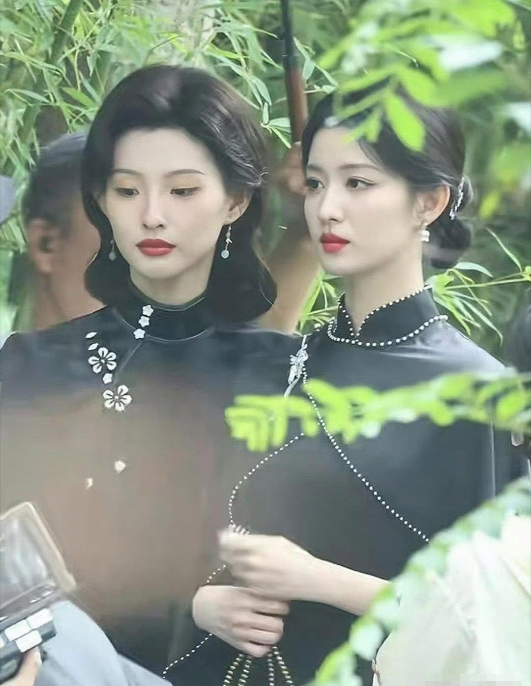 天呐 ！王楚然脸也忒小了，而且非常精致有灵气！ 