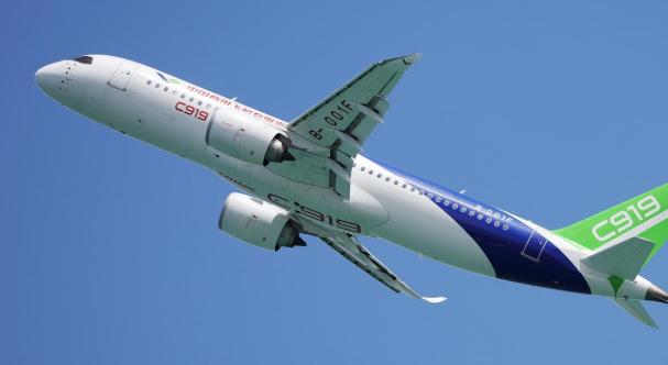 中国为啥要造 C919客机 ？其实说白了，和 美国 波音比起来， C919 简直