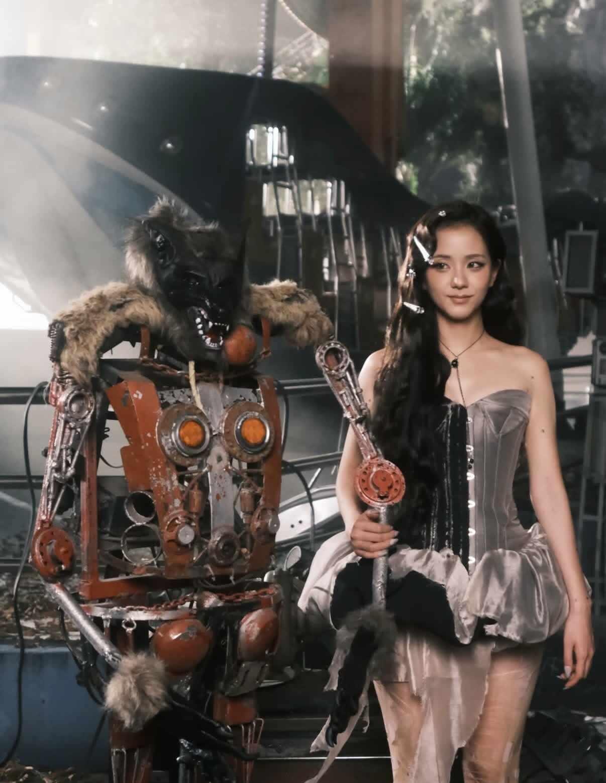 Jisoo “Click”幕后照❣️
Jisoo JISOO 金智秀