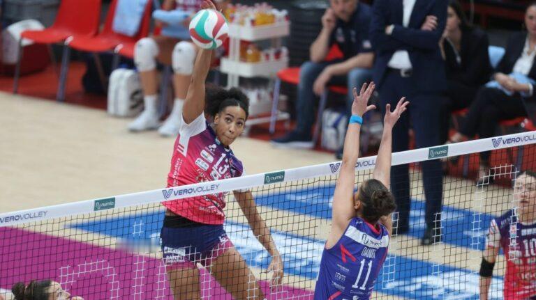 朱婷、庄宇珊之意甲：谁都输不起！「没有李盈莹、报价吴梦佳」的米兰对阵本赛季极度失