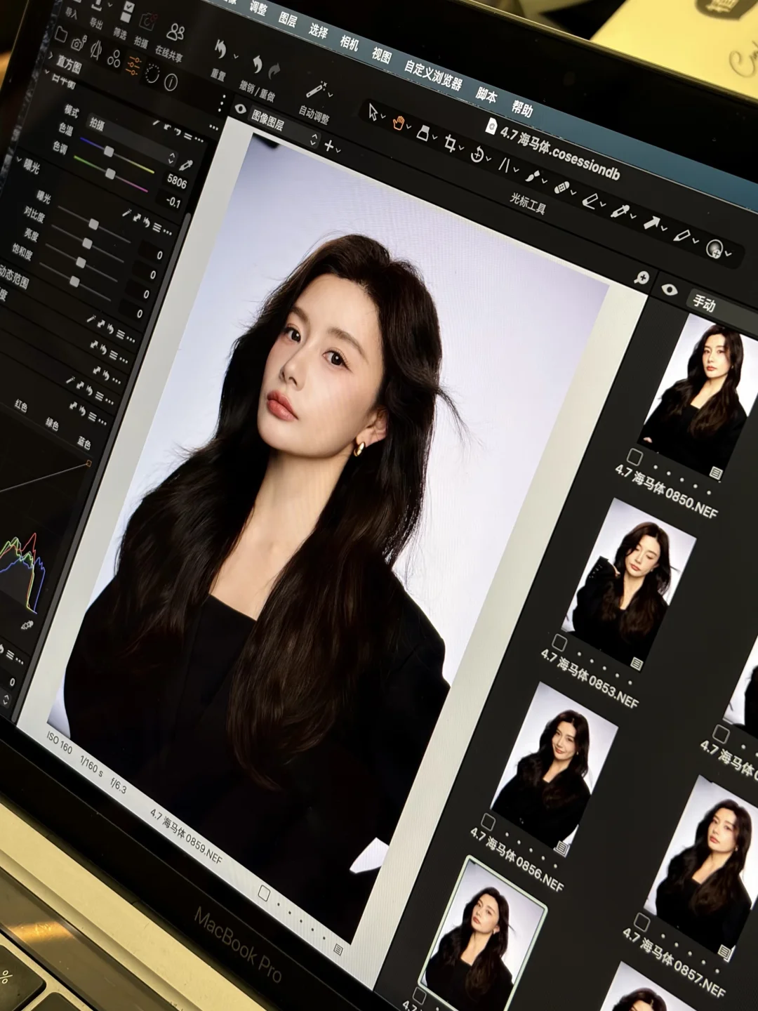 没谁了！专业感拉满的证件照~