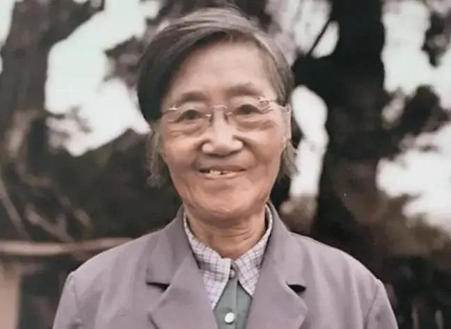 1961年，北大才女王承书狠心抛弃丈夫和孩子，从此音信全无。直到17年后，她顶着