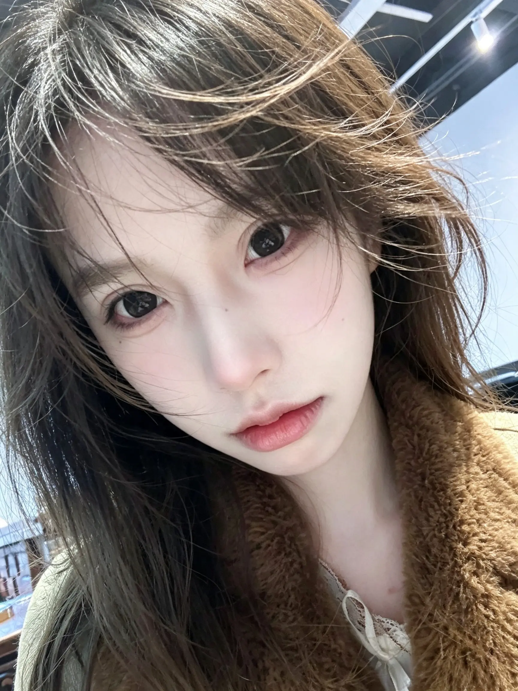 对视的那一秒，是否心跳也会共鸣。 🌞
