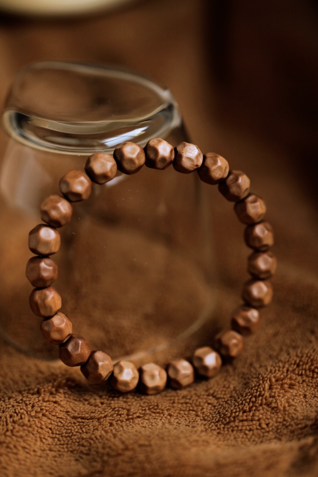 老山檀香 | 8mm 无相珠印度迈索尔正区老山檀，手工雕刻，醇化奶香，料质细腻，