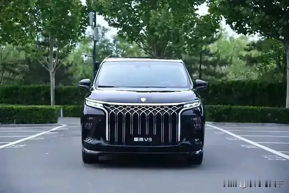 【20万级MPV炸场！央企造的“移动宫殿”让中产家庭狂喜】
 
谁能想到，20万
