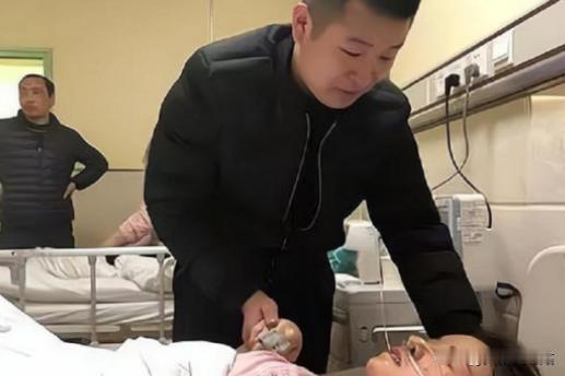 2019年，江苏一小伙接到山区女友电话，女友重病濒死，打电话是跟小伙告别的。谁知