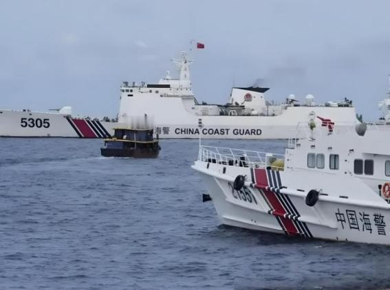 台湾你根本就不用打，打它干什么？台湾加上个小岛，大陆只要把台湾海峡划成个战区就行