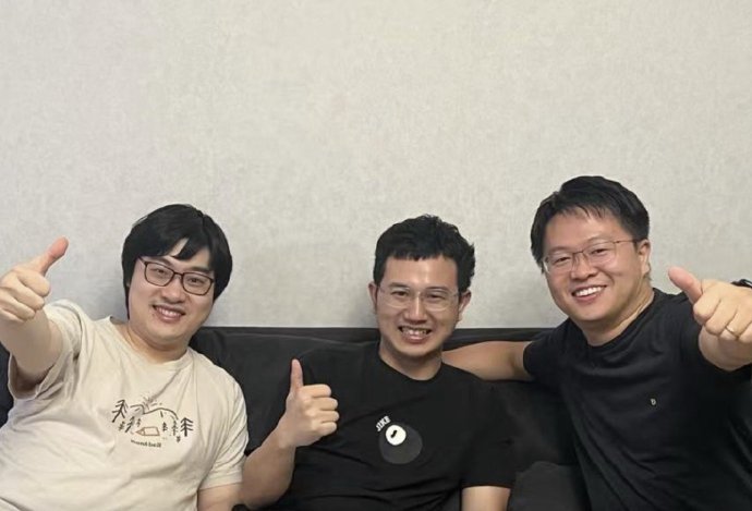 【 肖弘将出任 Meta 副总裁】《晚点 LatePost》独家获悉，Meta 