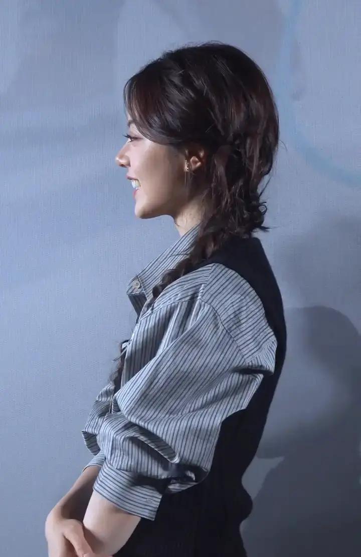 韩昊霖比赵今麦高了？
这简直是对《少年派》的一次精准回响。
把一对成年演员硬塞进