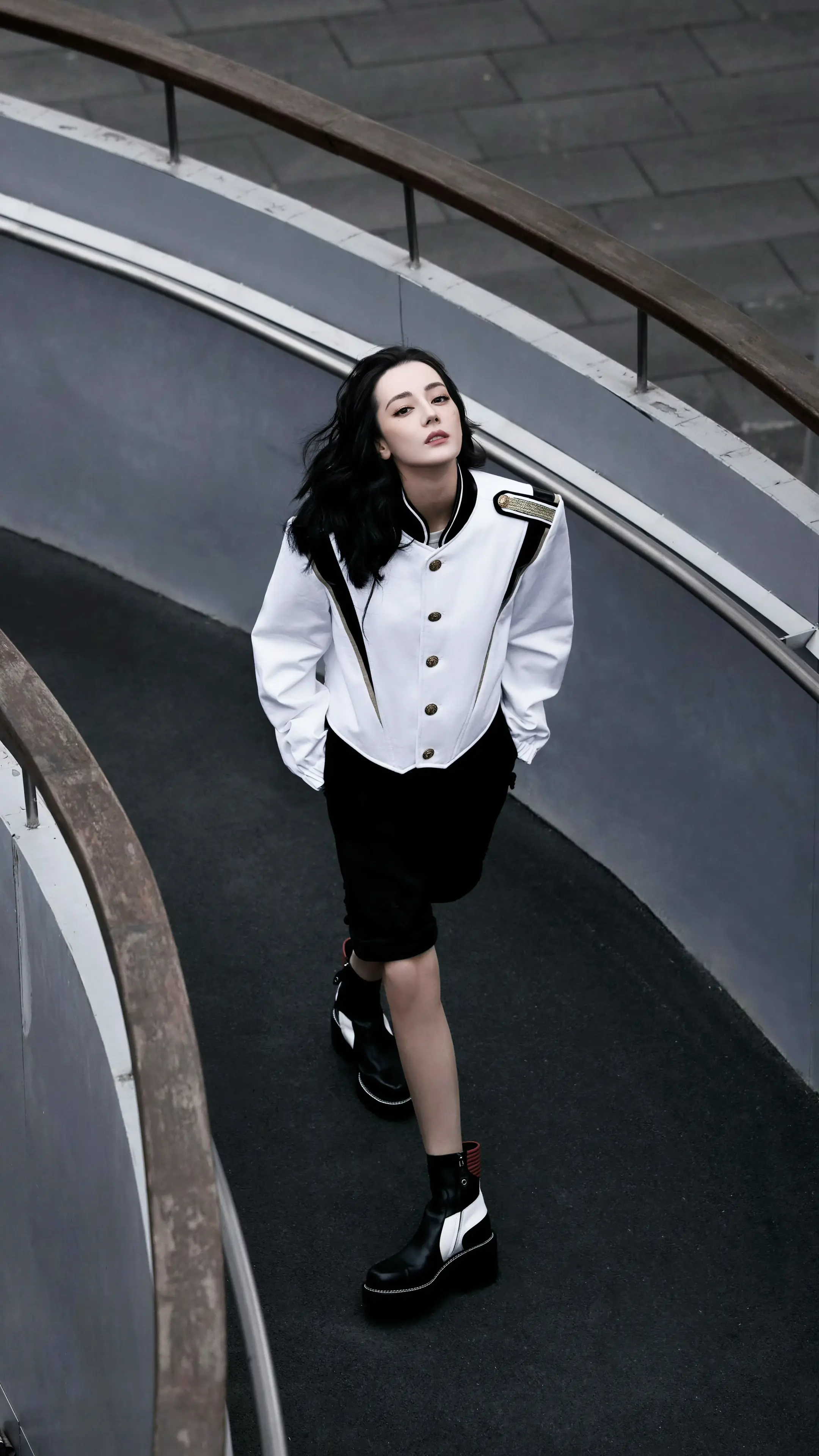 帅到犯规，美到极致