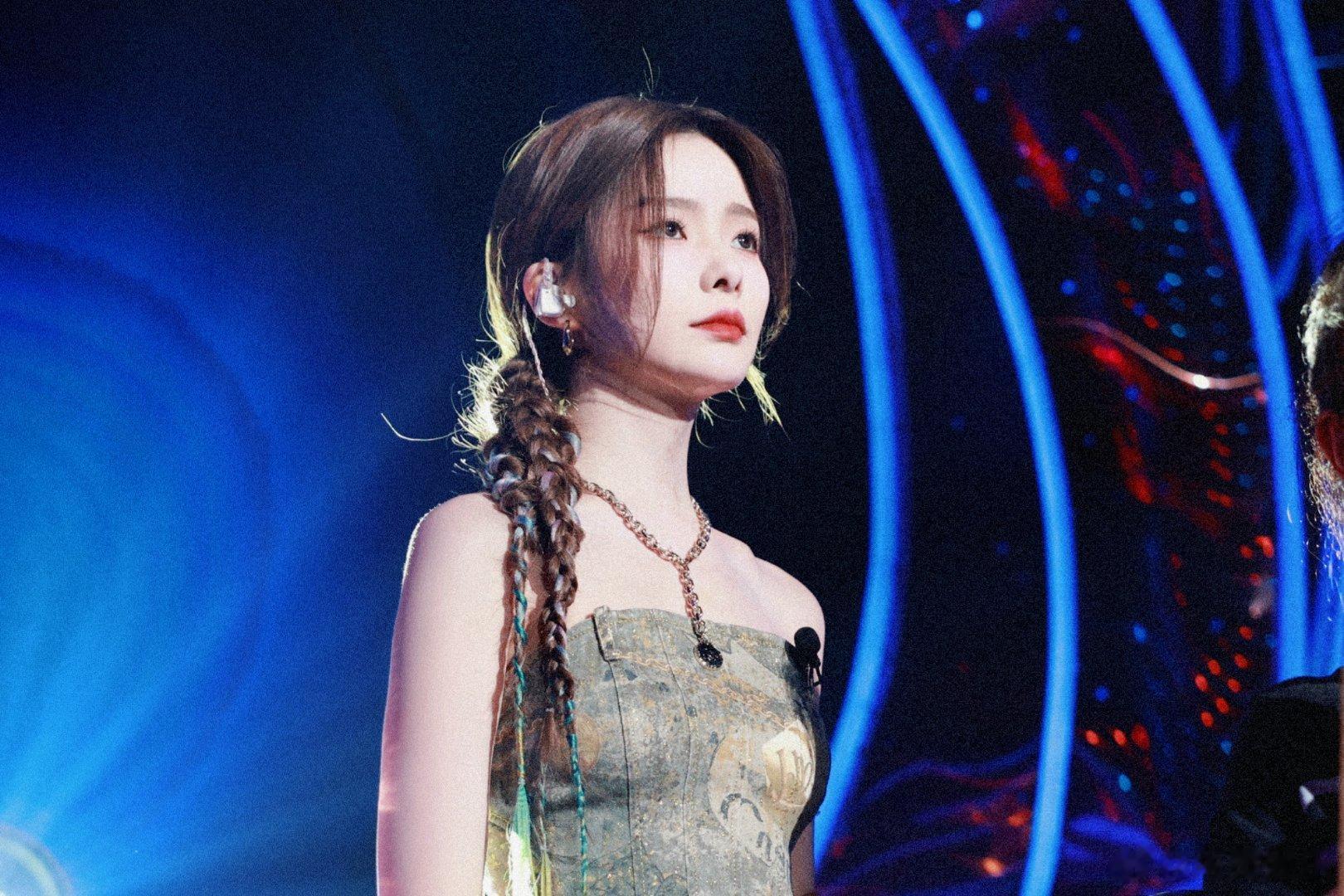 #硬糖少女303##陈卓璇# 今日份糖妹新鲜物料陈卓璇我们的歌第五季最新节目剧照