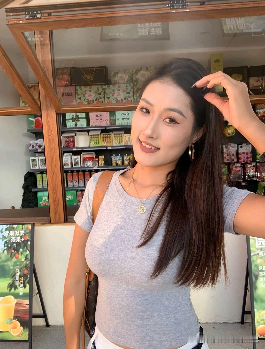 晒图笔记大赛对着生活比个耶，开心最重要