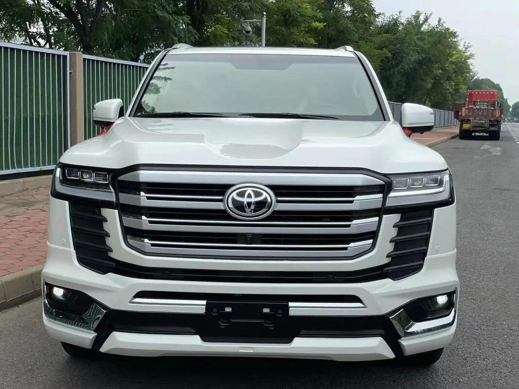 兰德酷路泽GR改装版亮相：3.5T V6+全地形武装，这才是“荒野装备车”在硬派