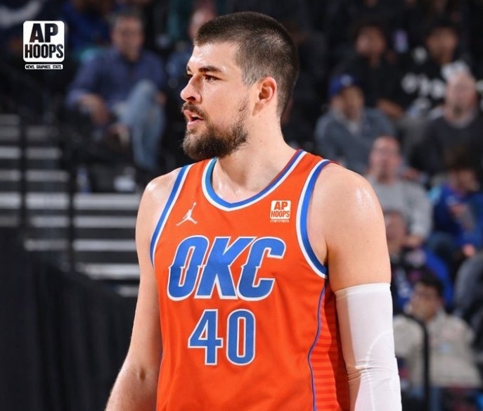 快船跟队记者Justin Russo报道，祖巴茨已经恢复场上训练！ 洛杉矶快船队