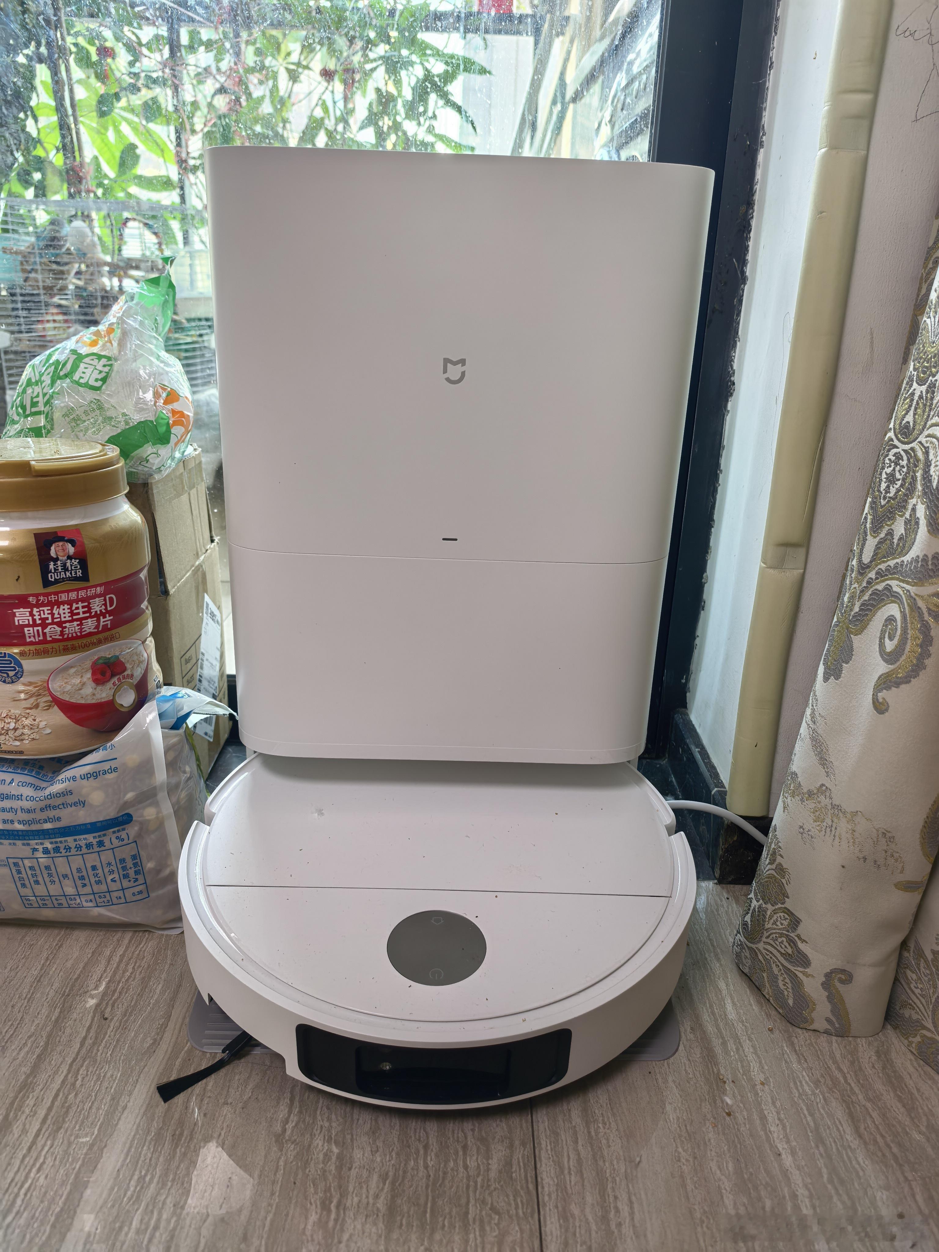 再次入手小米洗地机，这次的版本是洗拖一体机，还有自动集尘和清洗拖布功能，将省事省