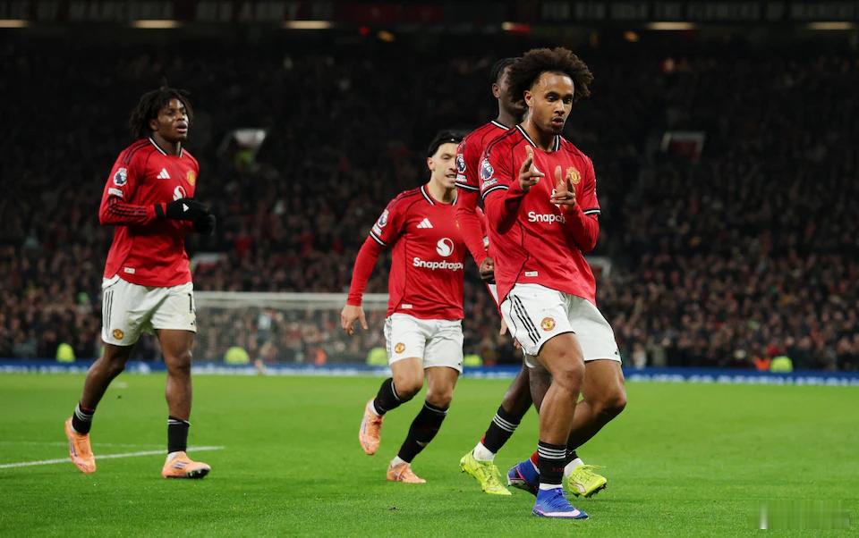 曼联1比1狼队 不知道为什么，我总觉得昨晚齐尔克泽的进球庆祝动作很尬。他自己其实