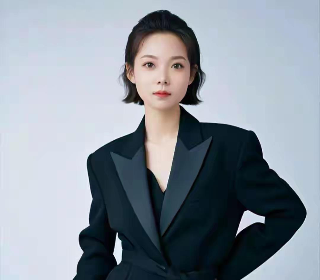 “忙工作、忙家庭、忙孩子……唯独愧对自己。”这竟成了她最后的签名。一位32岁的口