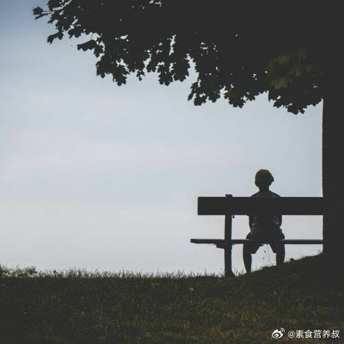 清明吃素，是最真诚的祭念。不在于形式，而在于这一日的朴素与清寂，能让心沉下来，与