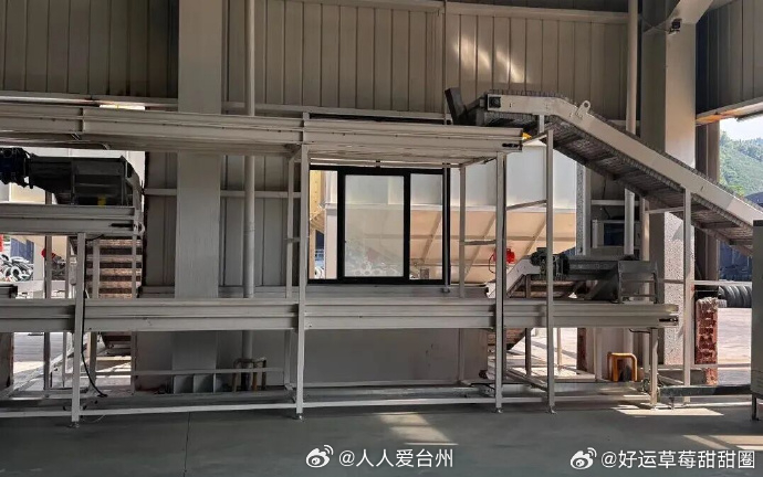 台州工厂用千万改造把绿色承诺写进生产线 近日，在台州三门县珠岙镇，浙江国丰环保科
