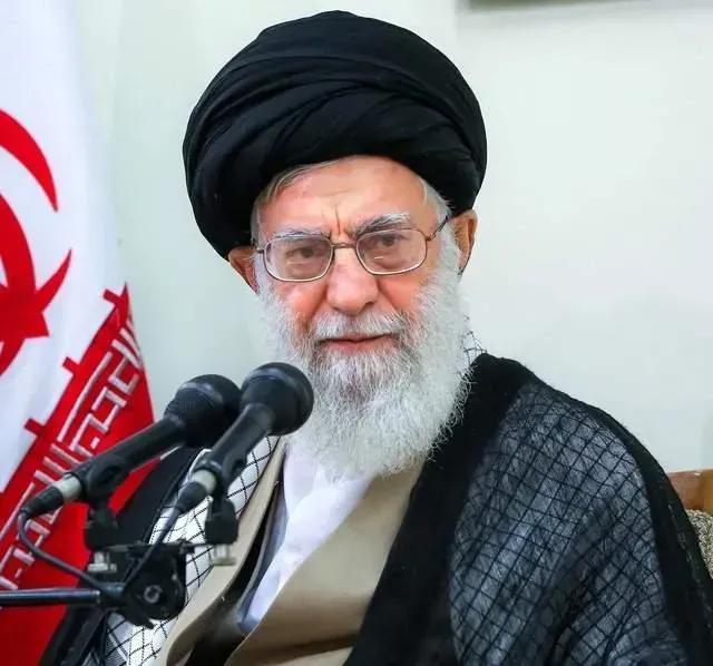 伊朗局势剑拔弩张，伊朗最高领袖哈梅内伊已下令伊斯兰革命卫队保持最高级别的战备状态