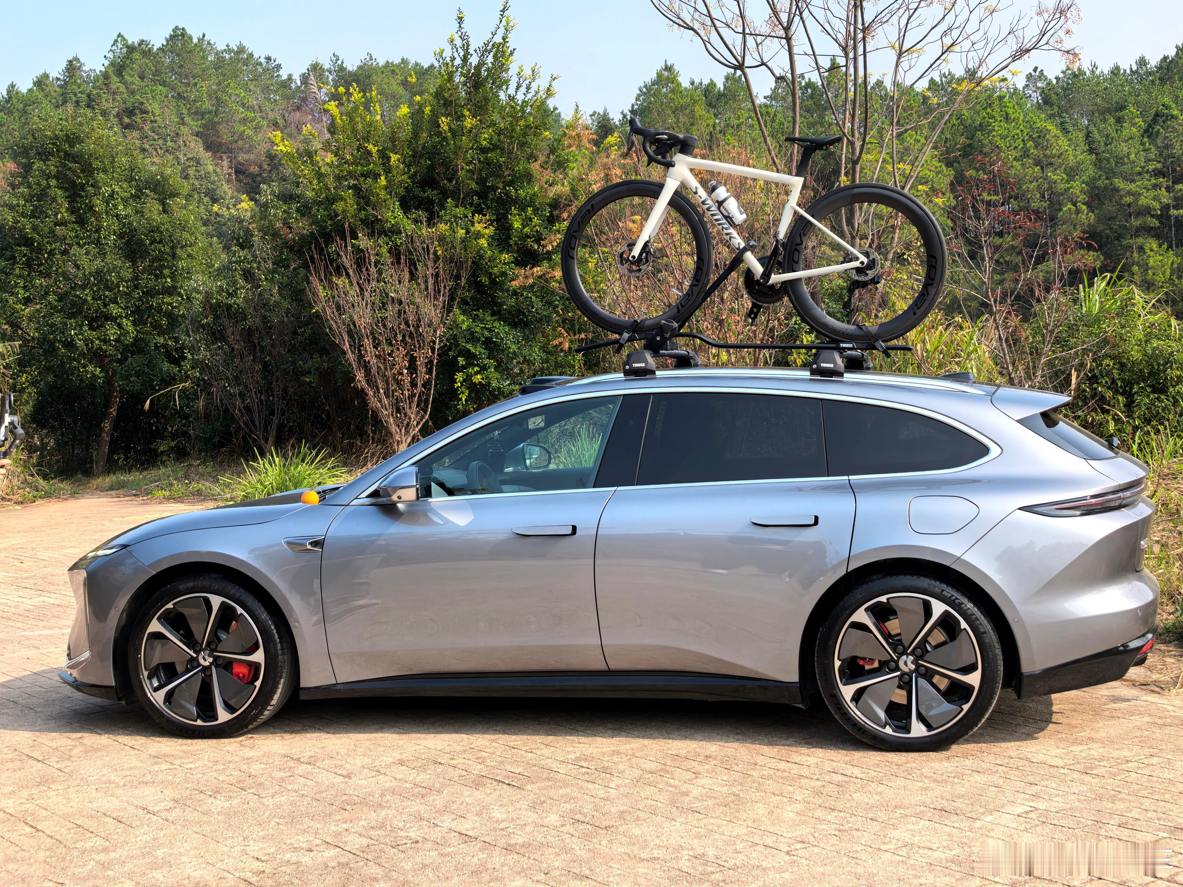 开着蔚来ET5T找了半天才到日东水库，这地方藏得也太深了，但一到这儿直接被美懵，