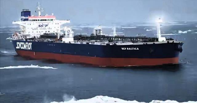 印度正忙着在海上玩命给俄罗斯石油抬轿子，中国却在后方不动声色地吃肉，这事儿说白了