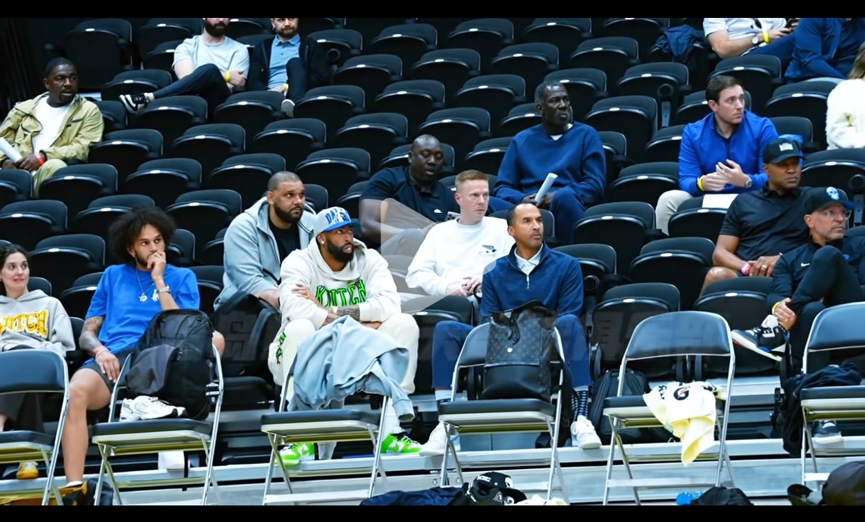 今天的 Pro day 独行侠来的人还挺多，距离选秀大会还有一段时间，感觉除了状
