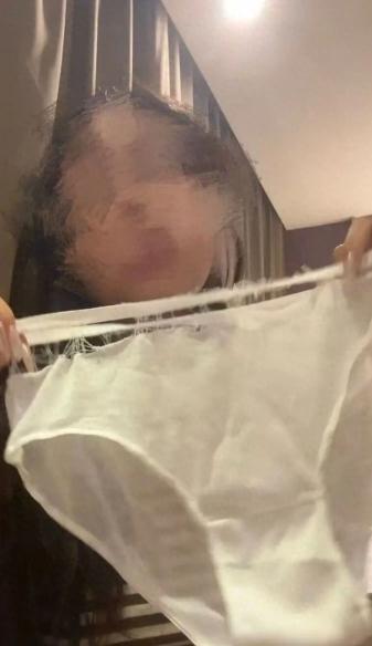 广州，一女生走在路上，内裤直接裂开掉地上！

事发当天白天，曾女士在外地出差，跟
