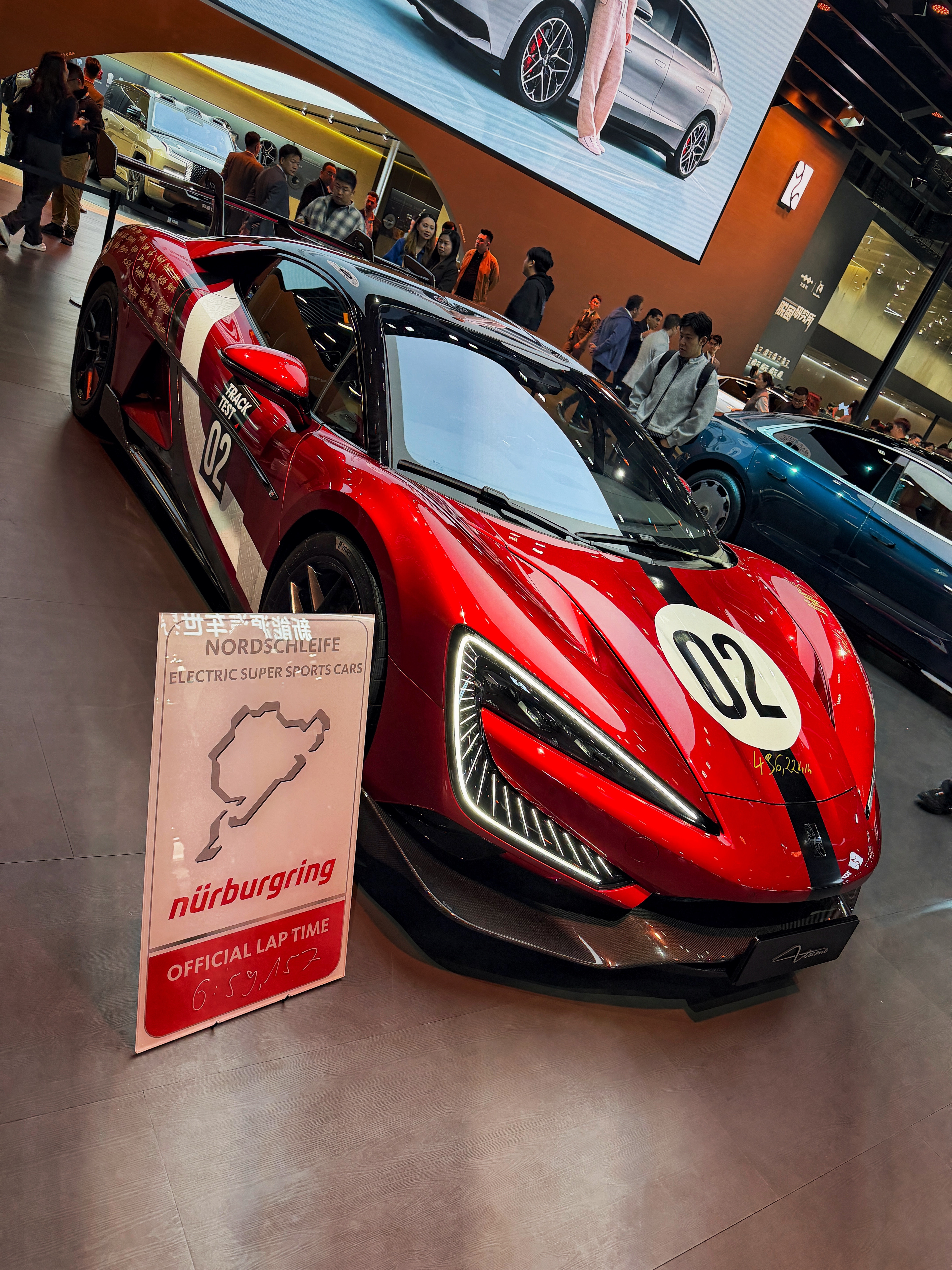 谁知道3000匹开起来什么感觉？ 我好奇  