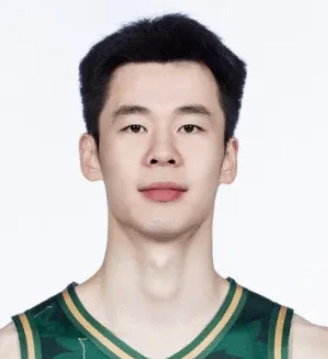 郭昊文跟赵柏清，看似是因为一次发球引起的冲突，实际上是两个人积怨已久。

这是赵