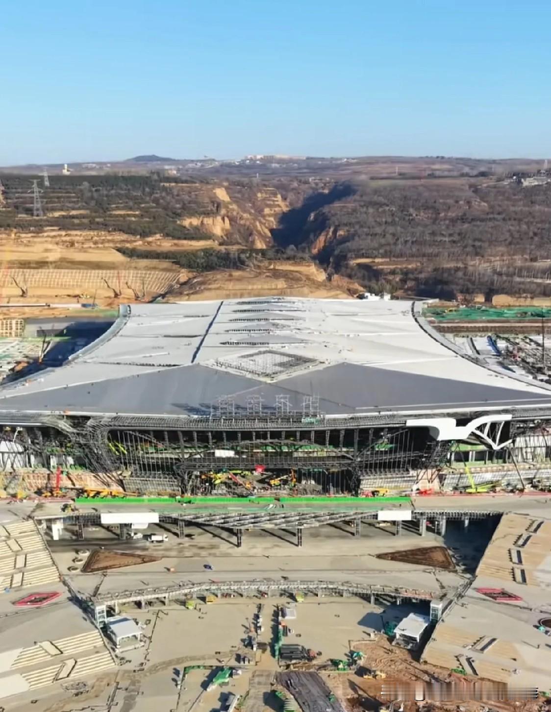 西安东站白鹿原大槽有什么说法有人把一张西安东站工地建设现场画面“晒”出来给网友看