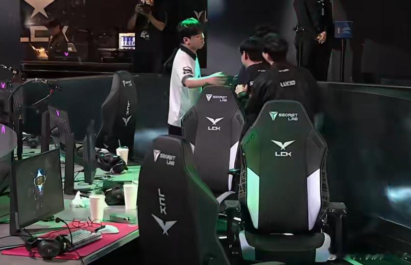 不可思议！DK连追三把逆袭T1，T1无缘先锋赛，太不可思议了T1无缘先锋赛 DK