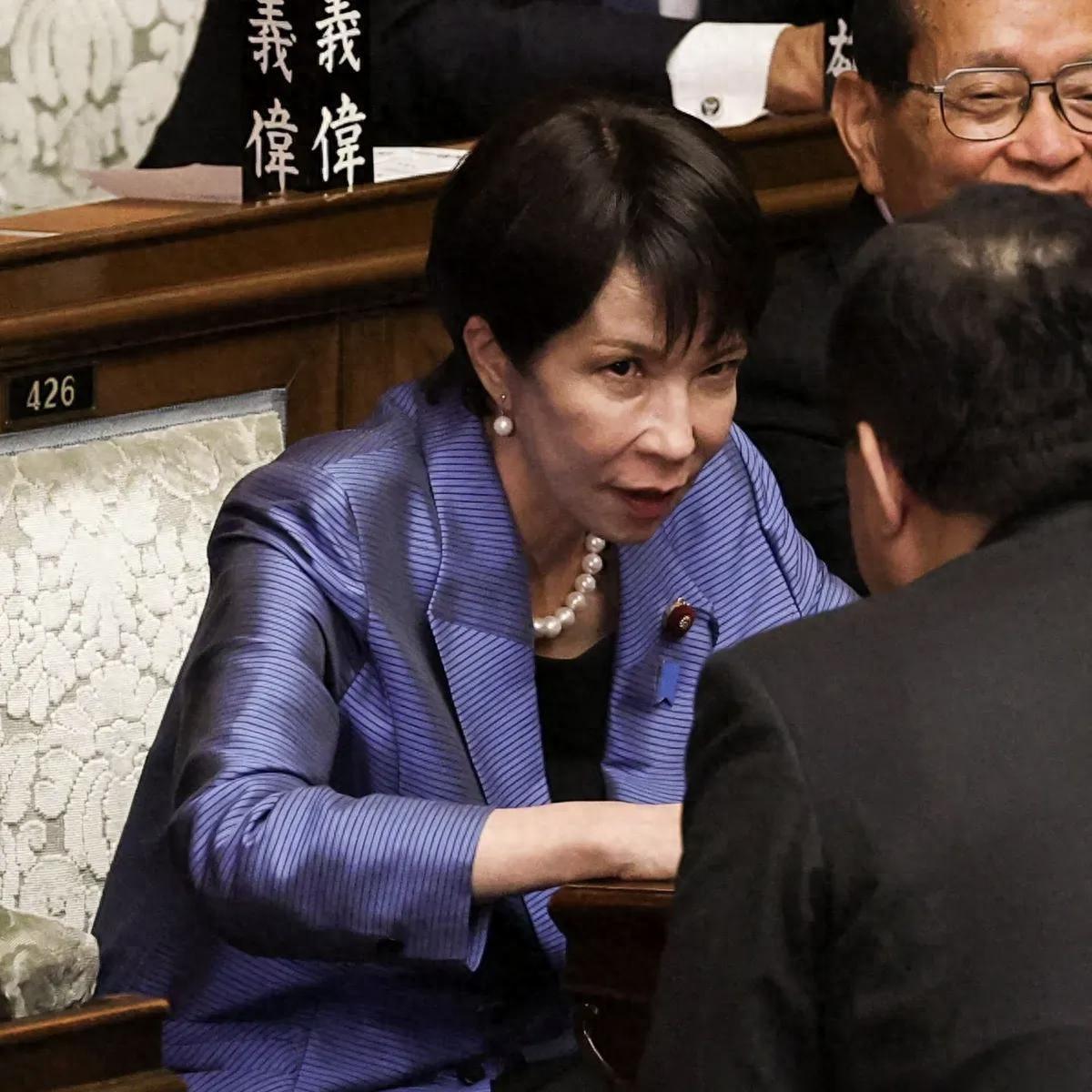 民调与选情靠前，让高市早苗不再装，公然呼吁重建“日军”，修宪倒计时已启

距离2