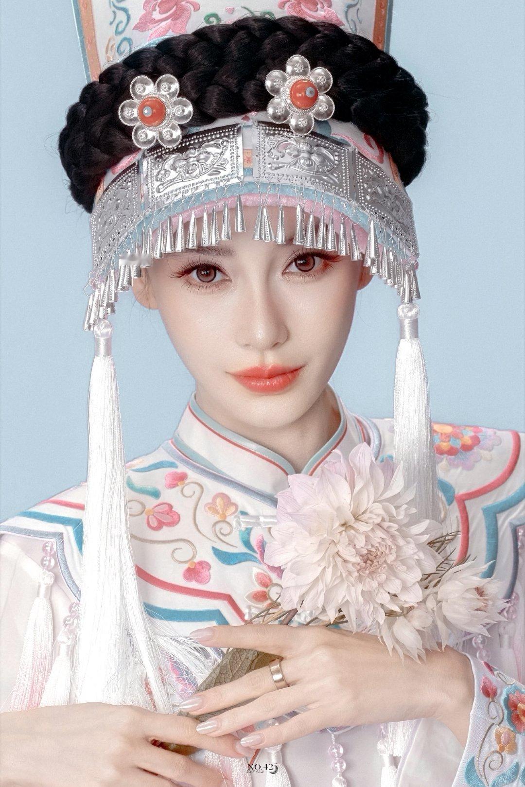 angelababy ｜杨颖 荒芜的平原开满玫瑰，你来时花已绽放无关四季！​​​