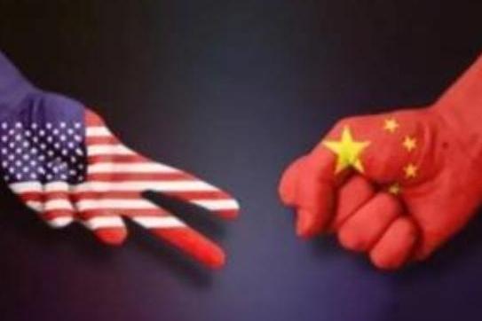 美国这些年搞“长臂管辖”，动辄把自家法律当全球圣旨，逼着全世界企业选边站队。
