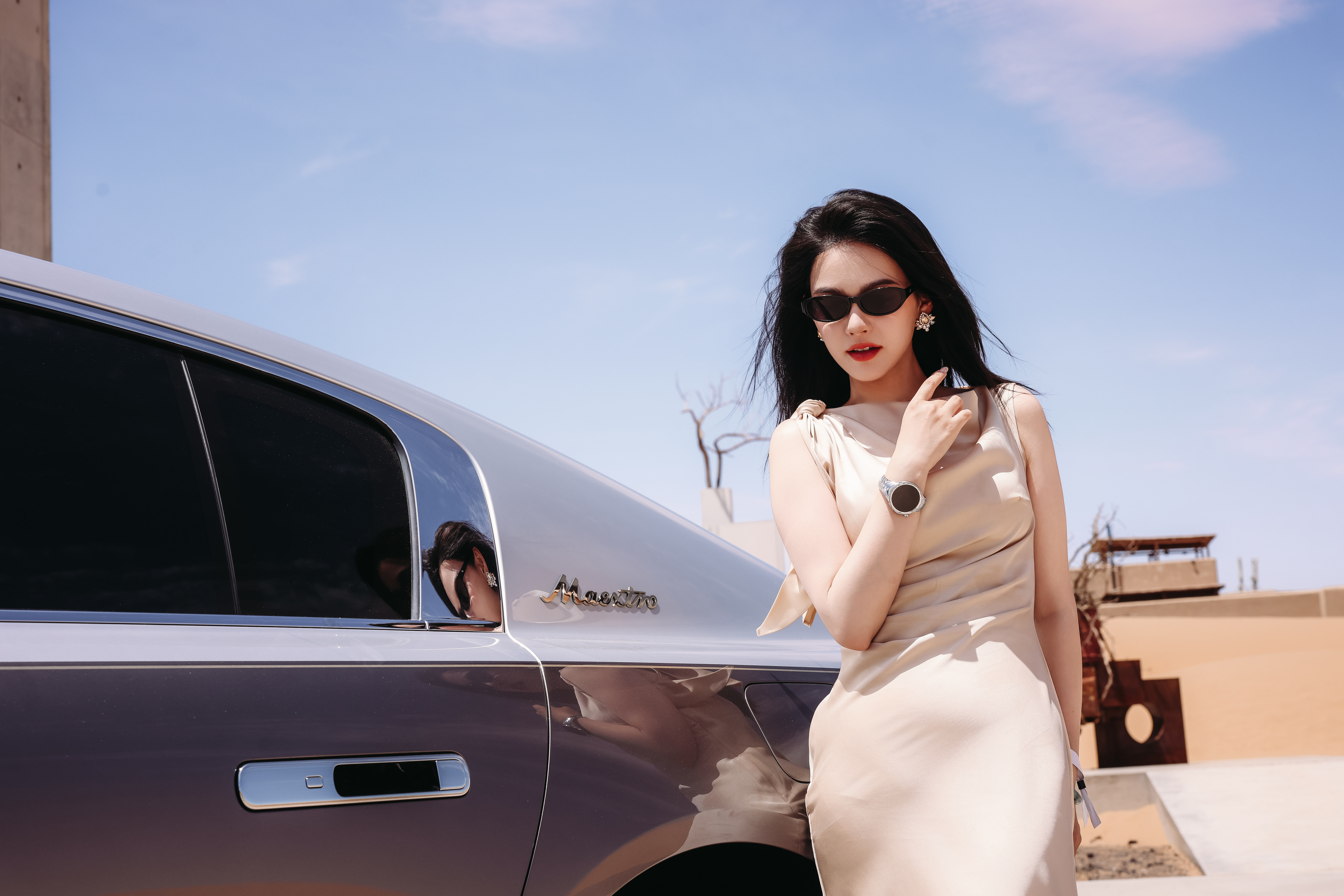 女特工豆说：看我的表，看我的车 说，你在瞅啥呢？ 