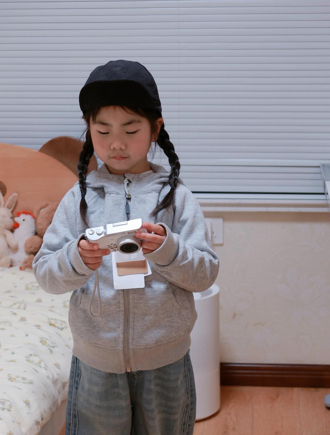生育不是恩托举和兜底才是
生育只是一个起点
真正的恩情在于为孩子托举和兜底
生下