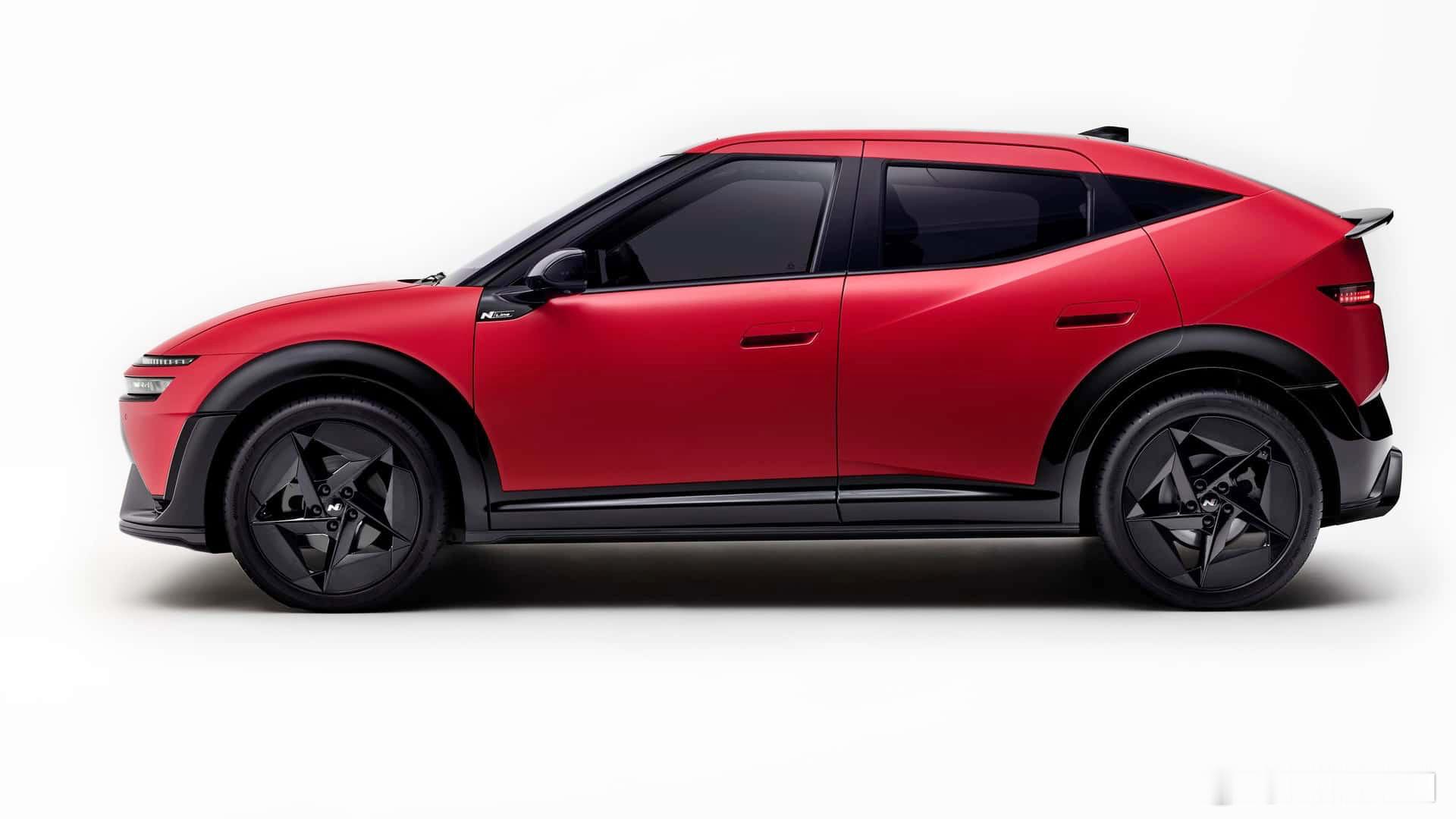 现代发布了Ioniq系列的入门产品Ioniq3——这个4.16米的小掀背一看就是