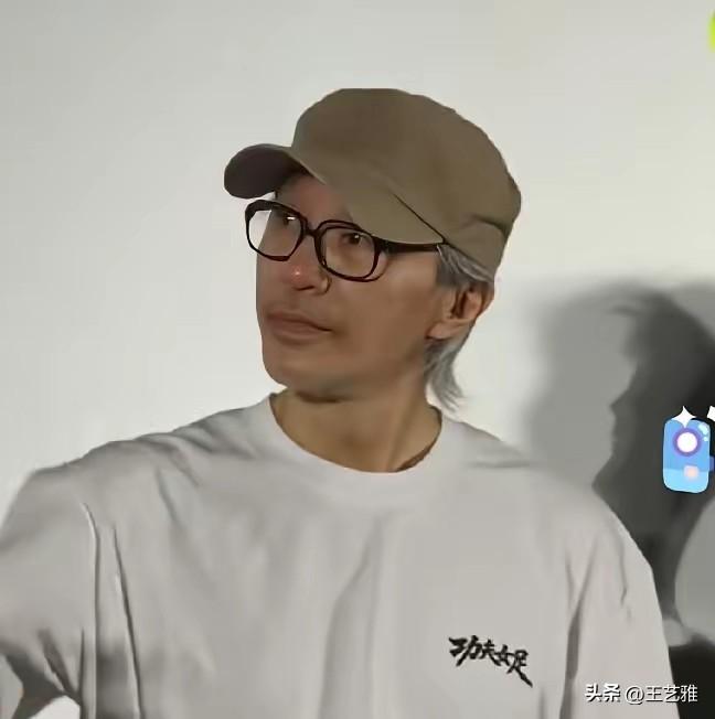 今天，我为一个男人哭了！

我这个人平时极少掉眼泪的，难的时候自己撑，被别人瞧不