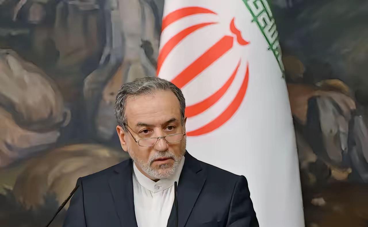 快讯！伊朗外长，重大宣布

伊朗外长直接把话挑明了，一点不藏着。
他说：我们两次