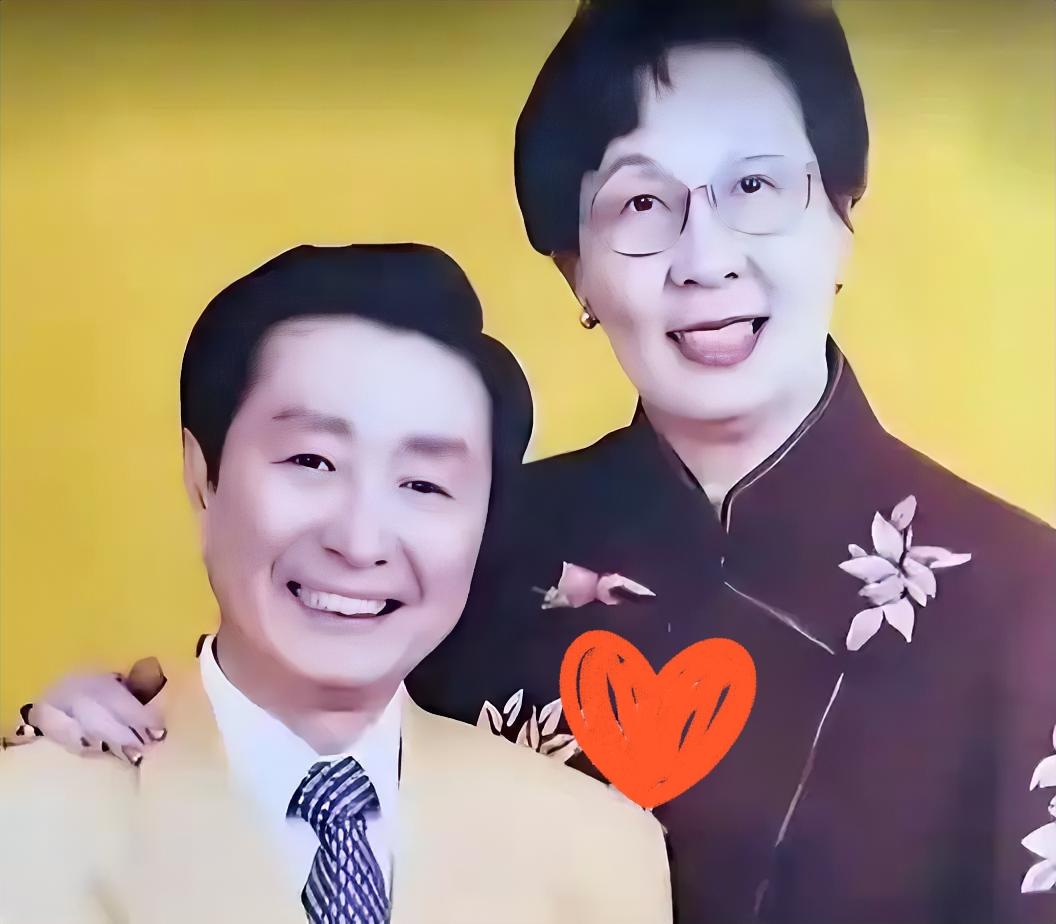 钟瑞走好，
声音留下，
金钢钻石不如宋世雄和钟瑞的感情坚固。

惊闻钟瑞仙逝，心