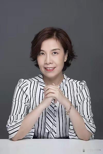 搞了半天，这位中南大学湘雅医院的导师这是被学校“保护”起来了！

“停诊但没有停